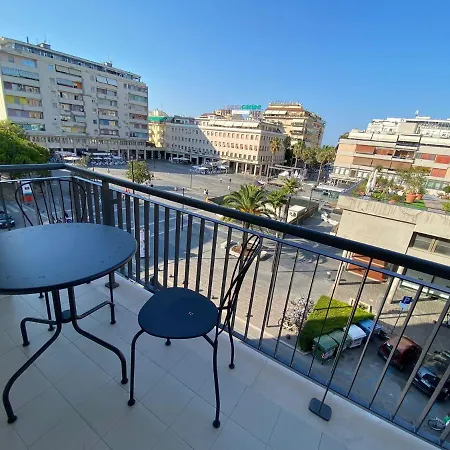 Appartamento In Centro A Due Passi Dal Mare